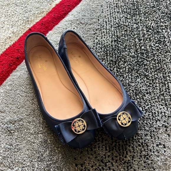 Kate Spade Navy Leather Bow Accent Flats - Picture 1 of 5